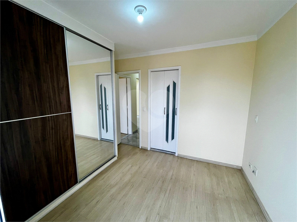 Apartamento 3 quartos sendo 1 suíte ,quatro vagas. Preço abaixo do custo.
