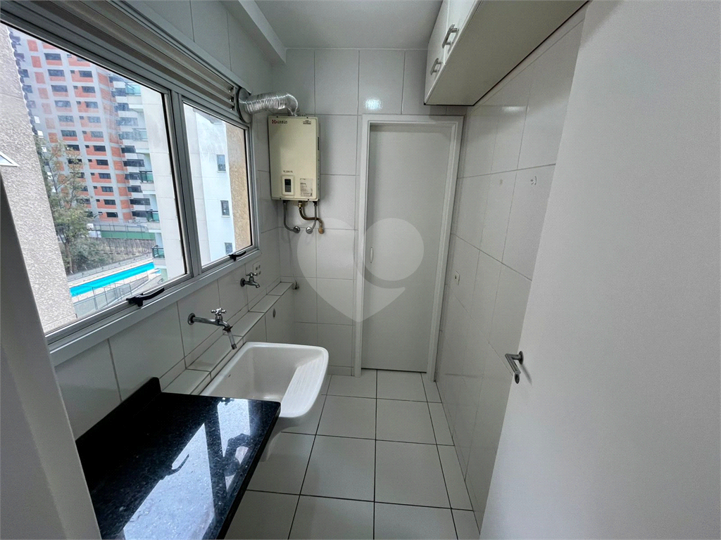 Apartamento 3 quartos sendo 1 suíte ,quatro vagas. Preço abaixo do custo.
