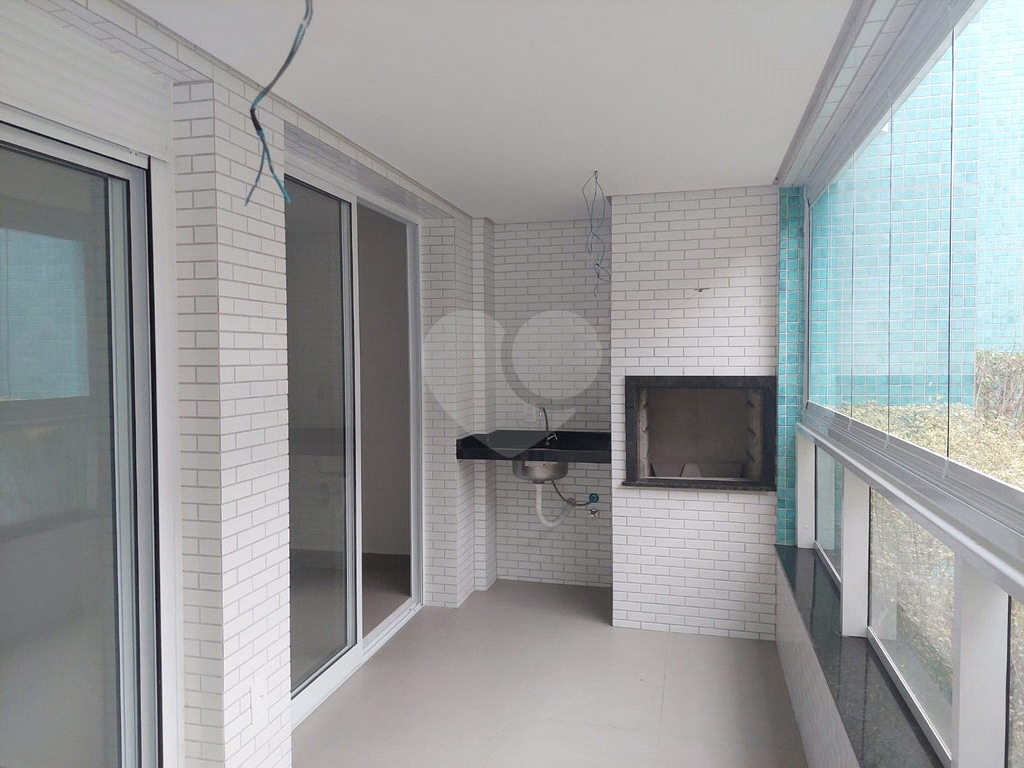 Apartamento com 83m² bem proximo à praia