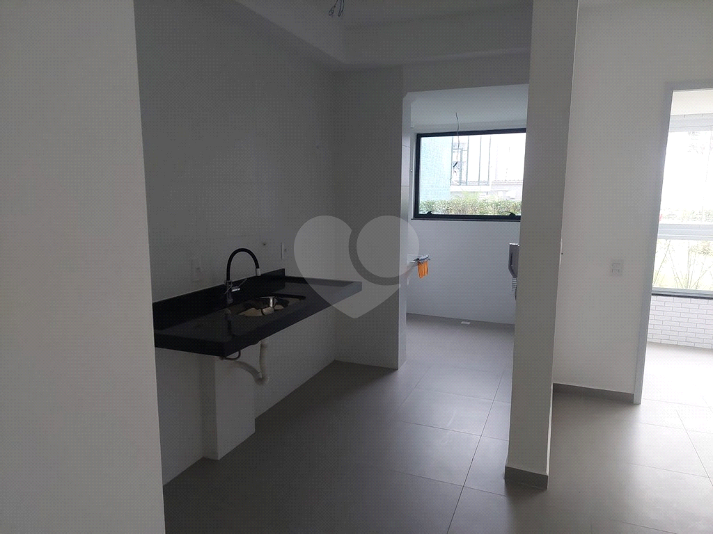 Apartamento com 83m² bem proximo à praia