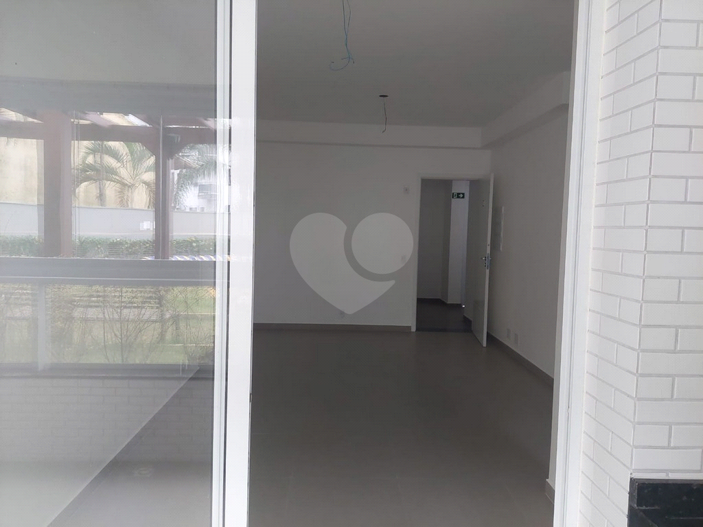 Apartamento com 83m² bem proximo à praia