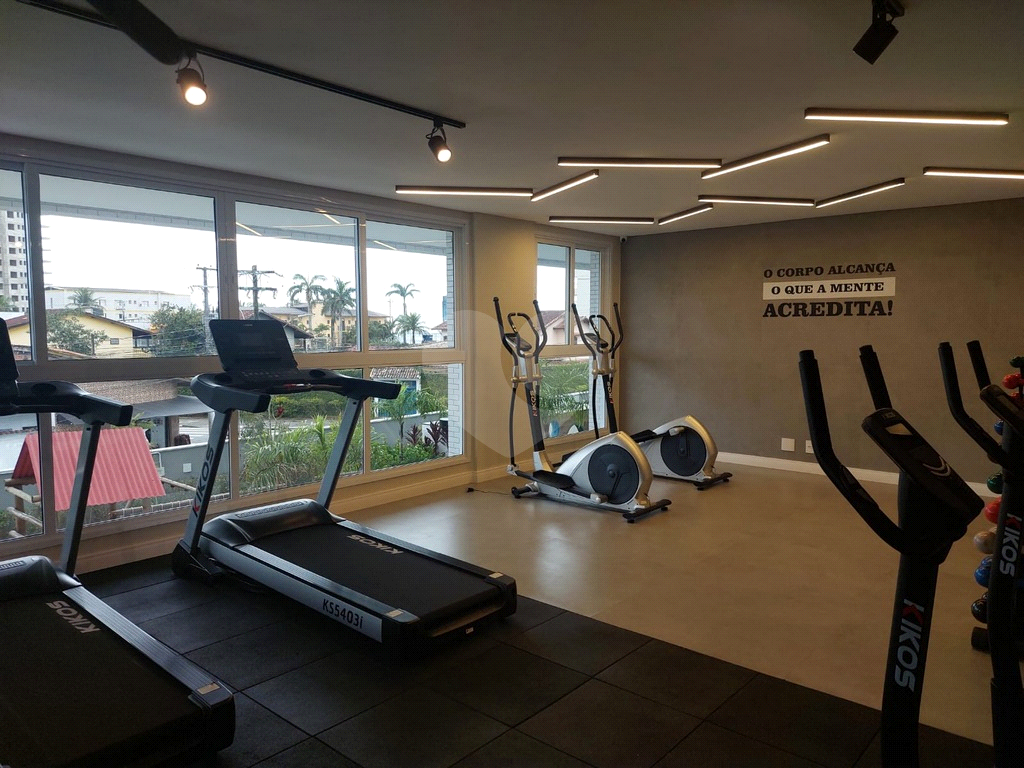 Apartamento com 83m² bem proximo à praia