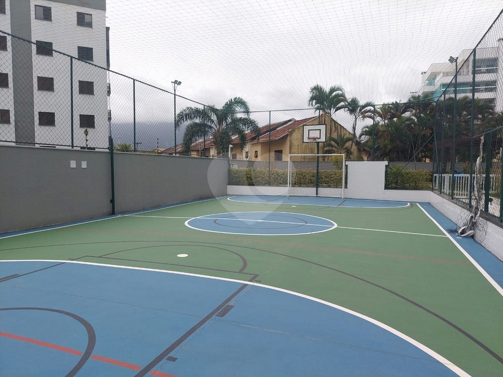 Apartamento com 83m² bem proximo à praia