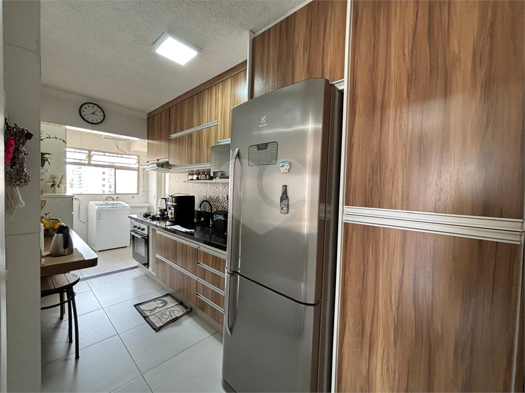 Apartamento andar alto, excelente localização, região da Santa Terezinha em Santana