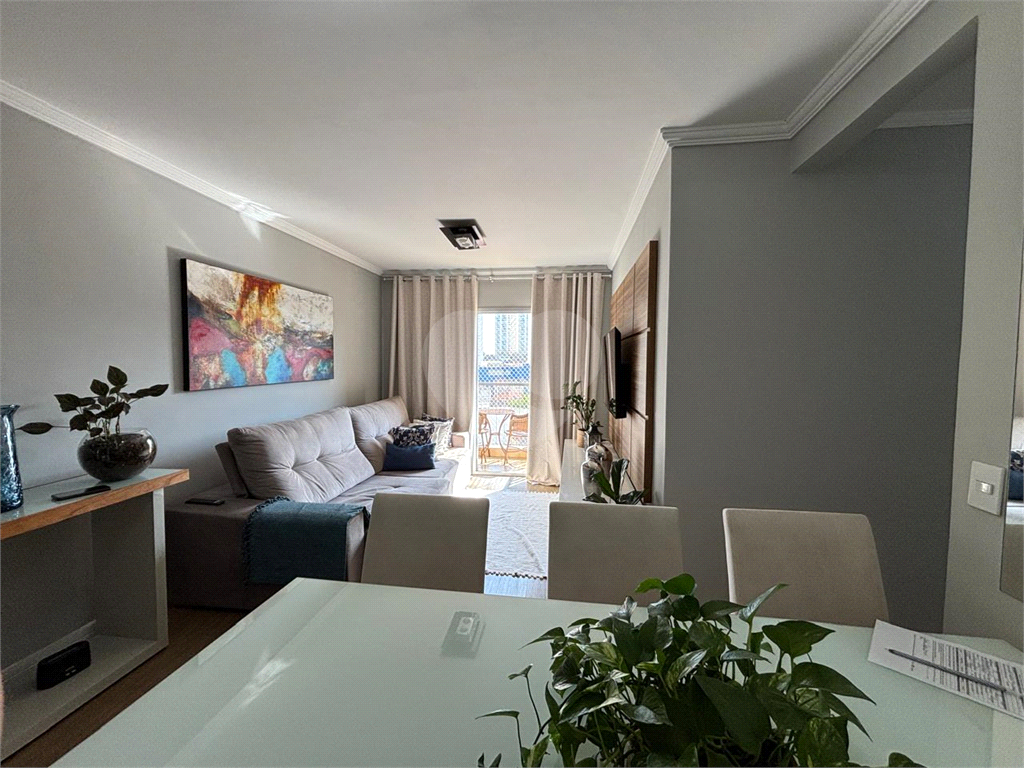 Apartamento andar alto, excelente localização, região da Santa Terezinha em Santana