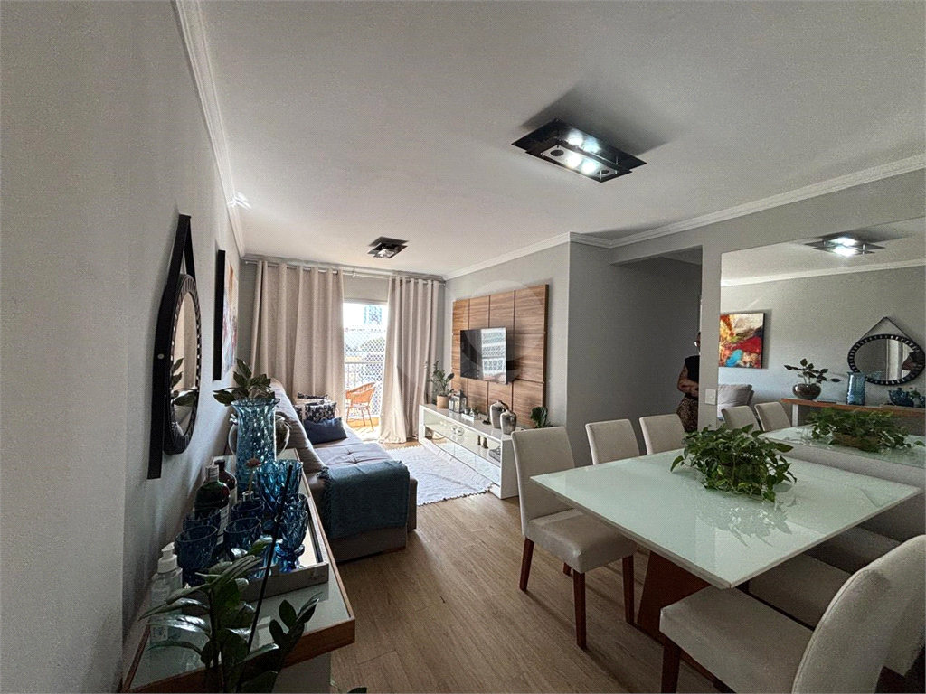 Apartamento andar alto, excelente localização, região da Santa Terezinha em Santana