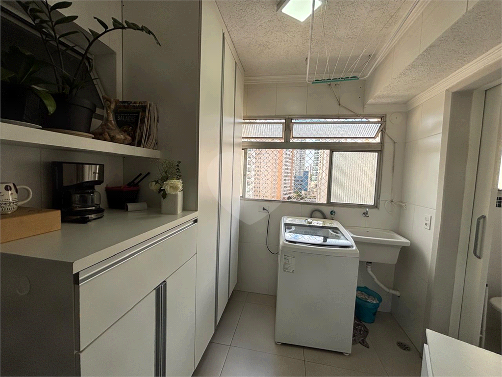Apartamento andar alto, excelente localização, região da Santa Terezinha em Santana