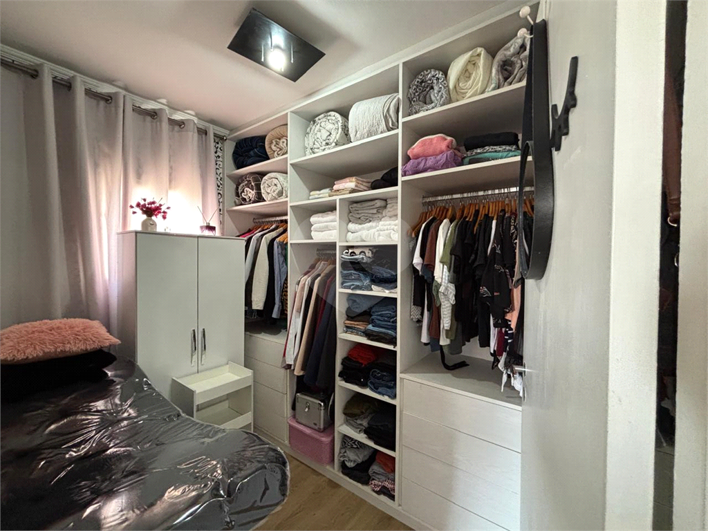 Apartamento andar alto, excelente localização, região da Santa Terezinha em Santana