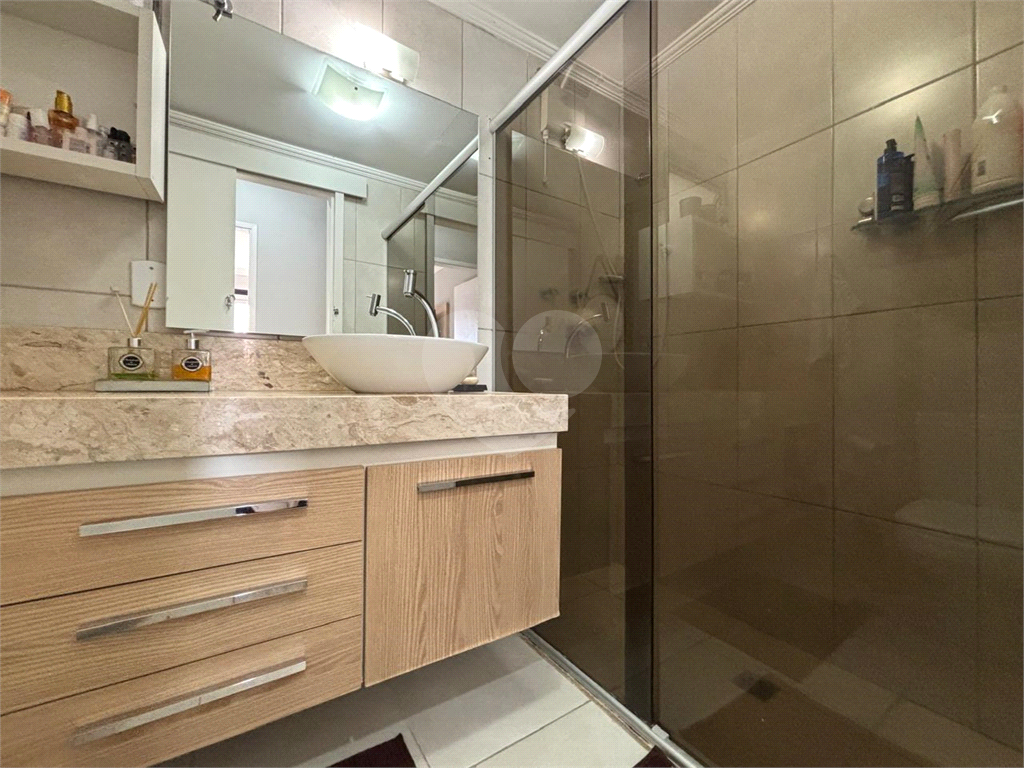 Apartamento andar alto, excelente localização, região da Santa Terezinha em Santana