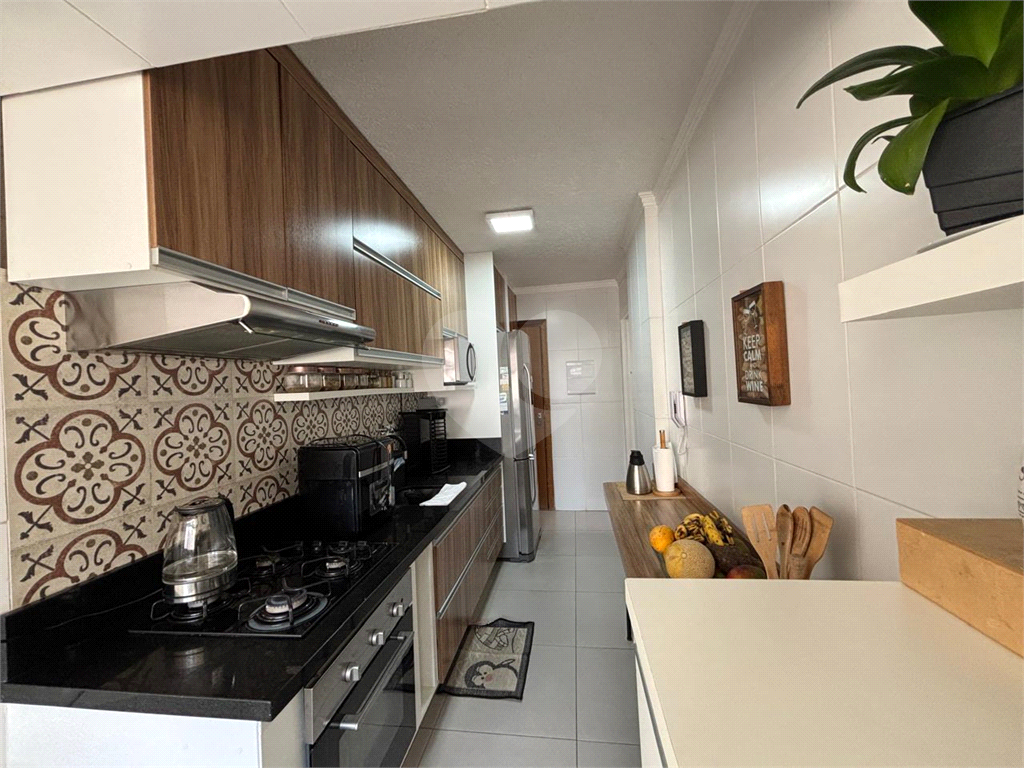 Apartamento andar alto, excelente localização, região da Santa Terezinha em Santana