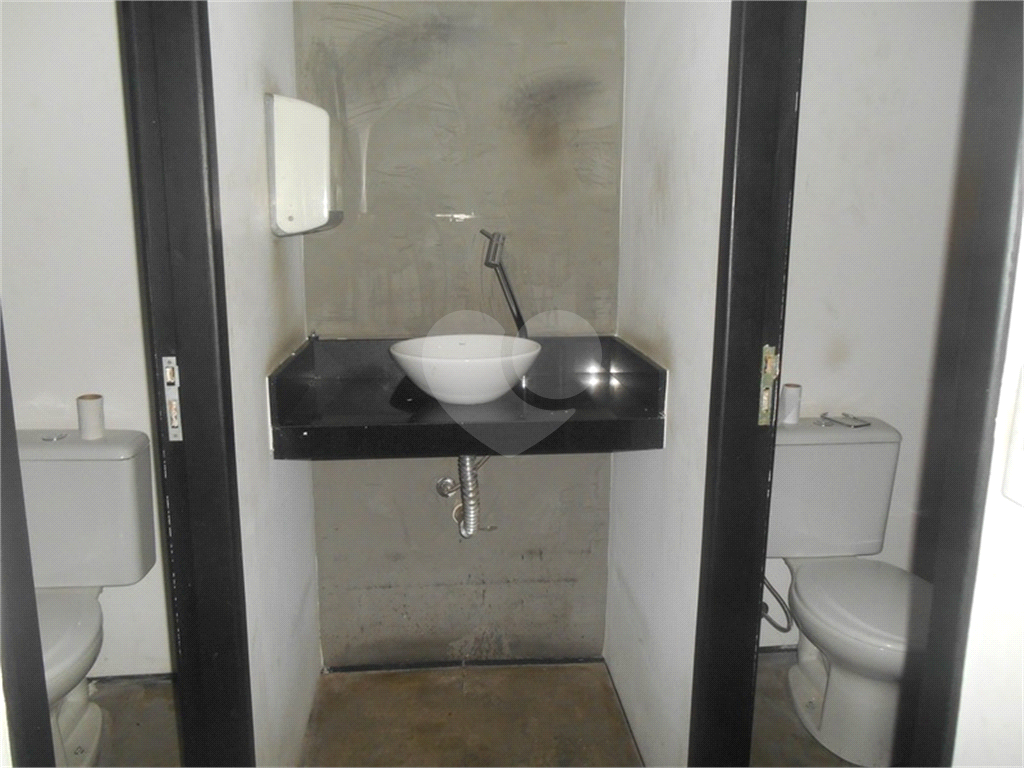 Comercial na Avenida Imirim