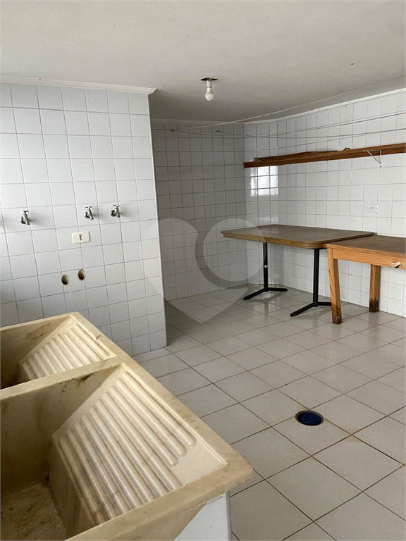 CASA TÉRREA NO ALTO DE PINHEIROS COM TERRENO DE 650 M²