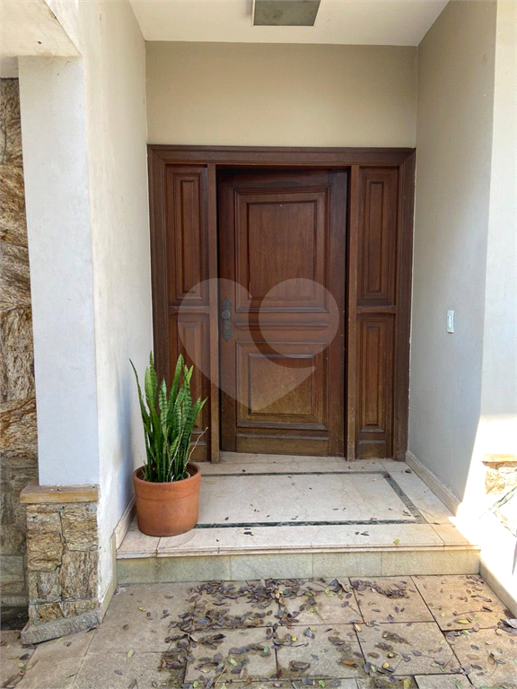 CASA TÉRREA NO ALTO DE PINHEIROS COM TERRENO DE 650 M²