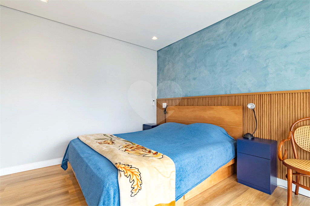 Apartamento com varanda integrada e vista para o Parque Villa-Lobos