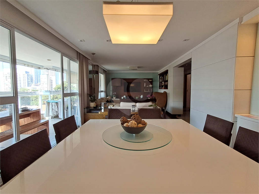 Imóvel de 144m² 3 suítes, sala de estar integrada a varanda gourmet 3 vagas fixas Pompéia
