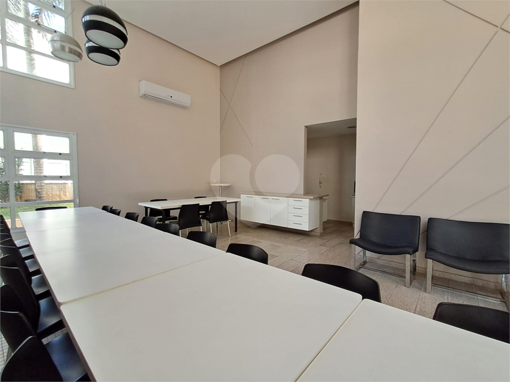 Imóvel de 144m² 3 suítes, sala de estar integrada a varanda gourmet 3 vagas fixas Pompéia
