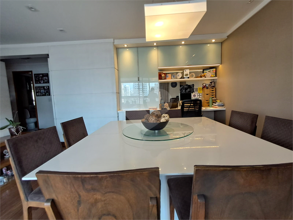 Imóvel de 144m² 3 suítes, sala de estar integrada a varanda gourmet 3 vagas fixas Pompéia