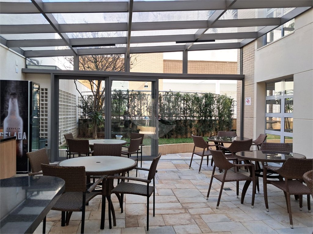 Imóvel de 144m² 3 suítes, sala de estar integrada a varanda gourmet 3 vagas fixas Pompéia