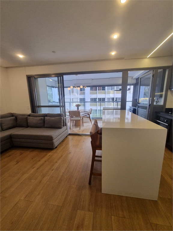 Apartamento venda. Domy Vila Mariana. 2 quartos (1 suíte). 1 vaga. Entrar e morar