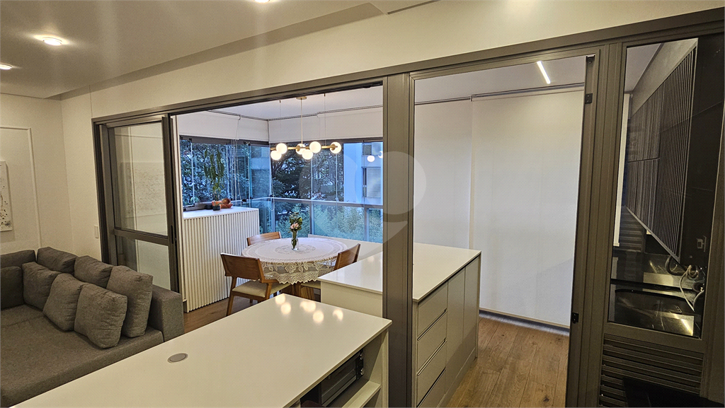 Apartamento venda. Domy Vila Mariana. 2 quartos (1 suíte). 1 vaga. Entrar e morar