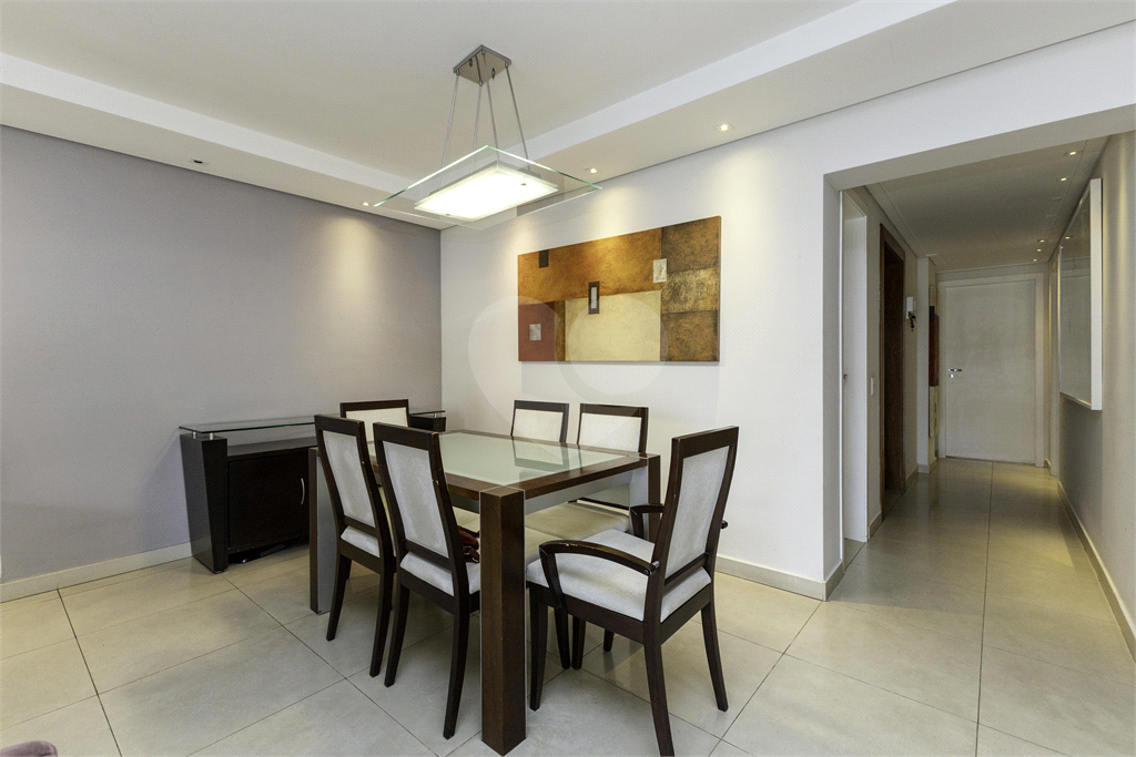 Apartamento - Perdizes - 3 Dormitórios - 180 m²
