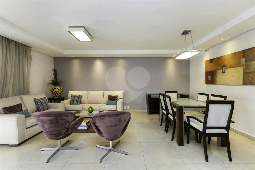 Apartamento - Perdizes - 3 Dormitórios - 180 m²