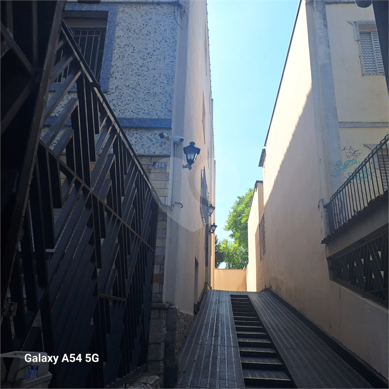 118 metros quadrados. Apartamento enxuto, andar térreo. sem lazer. Condomínio baixíssimo.