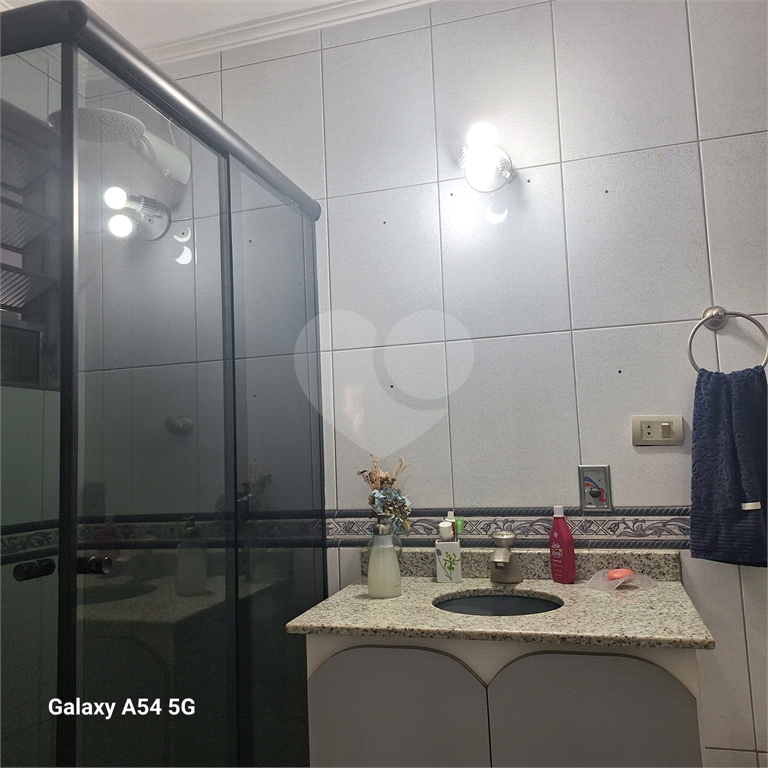 118 metros quadrados. Apartamento enxuto, andar térreo. sem lazer. Condomínio baixíssimo.