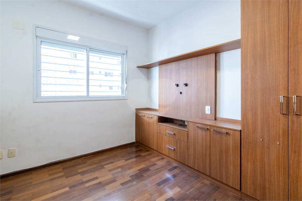Apartamento - Perdizes - 3 Dormitórios - 156 m²