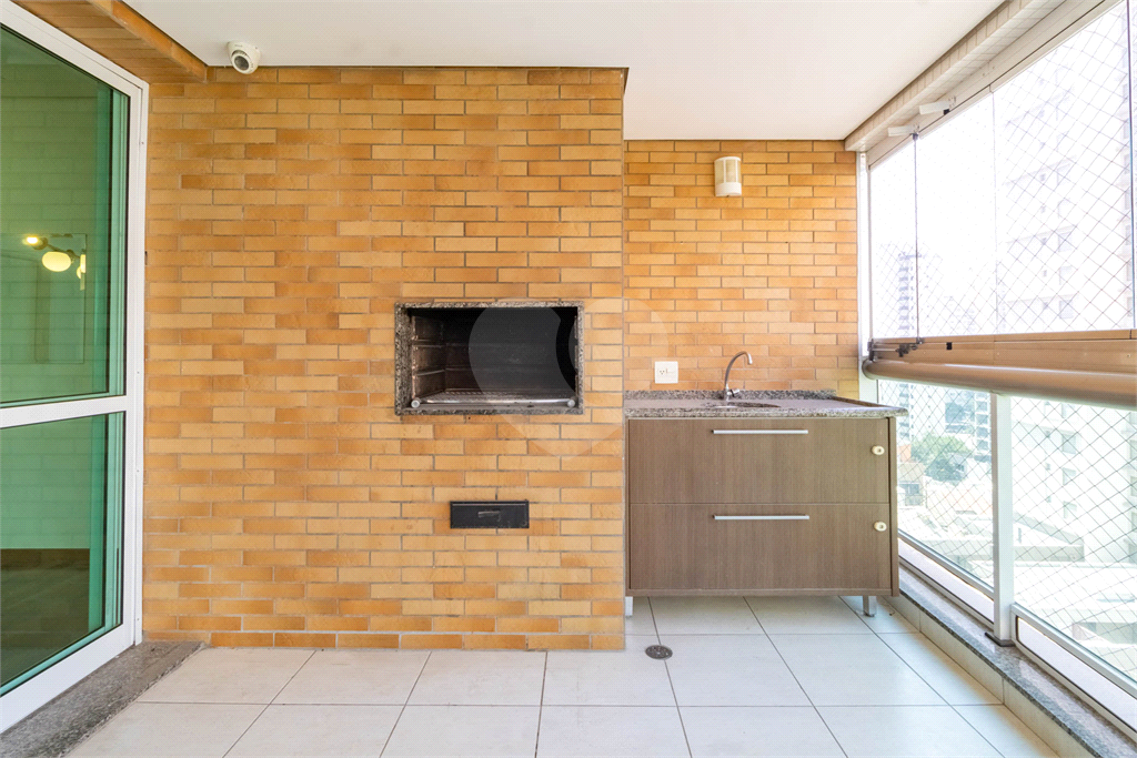 Apartamento - Perdizes - 3 Dormitórios - 156 m²