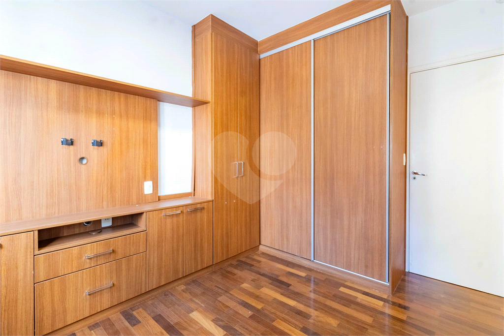 Apartamento - Perdizes - 3 Dormitórios - 156 m²