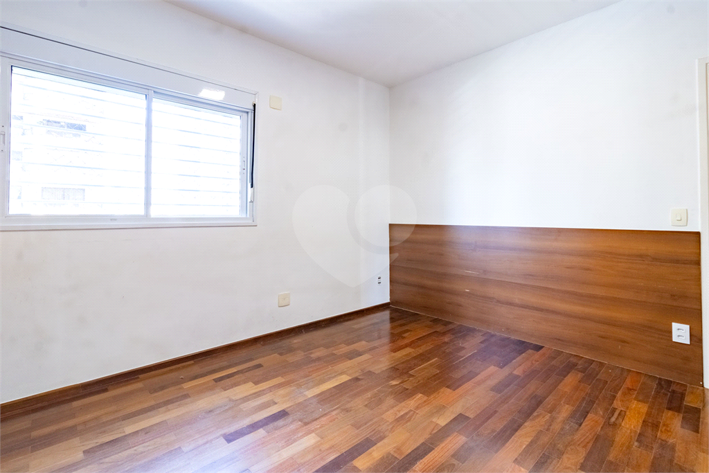 Apartamento - Perdizes - 3 Dormitórios - 156 m²