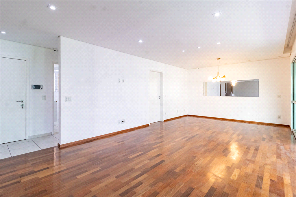 Apartamento - Perdizes - 3 Dormitórios - 156 m²