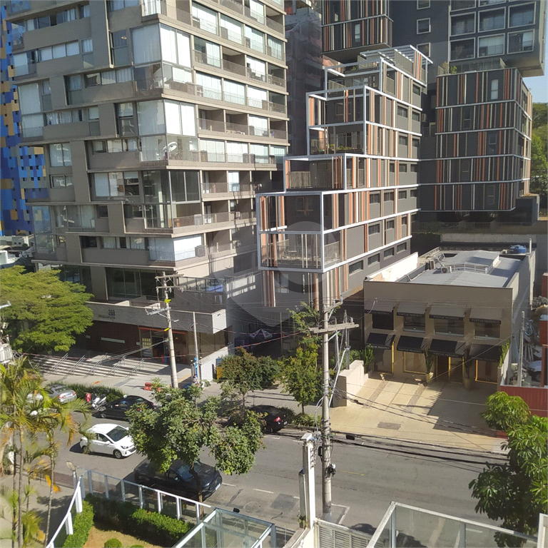 Apartamento 3 dormitórios à venda em Cerqueira César