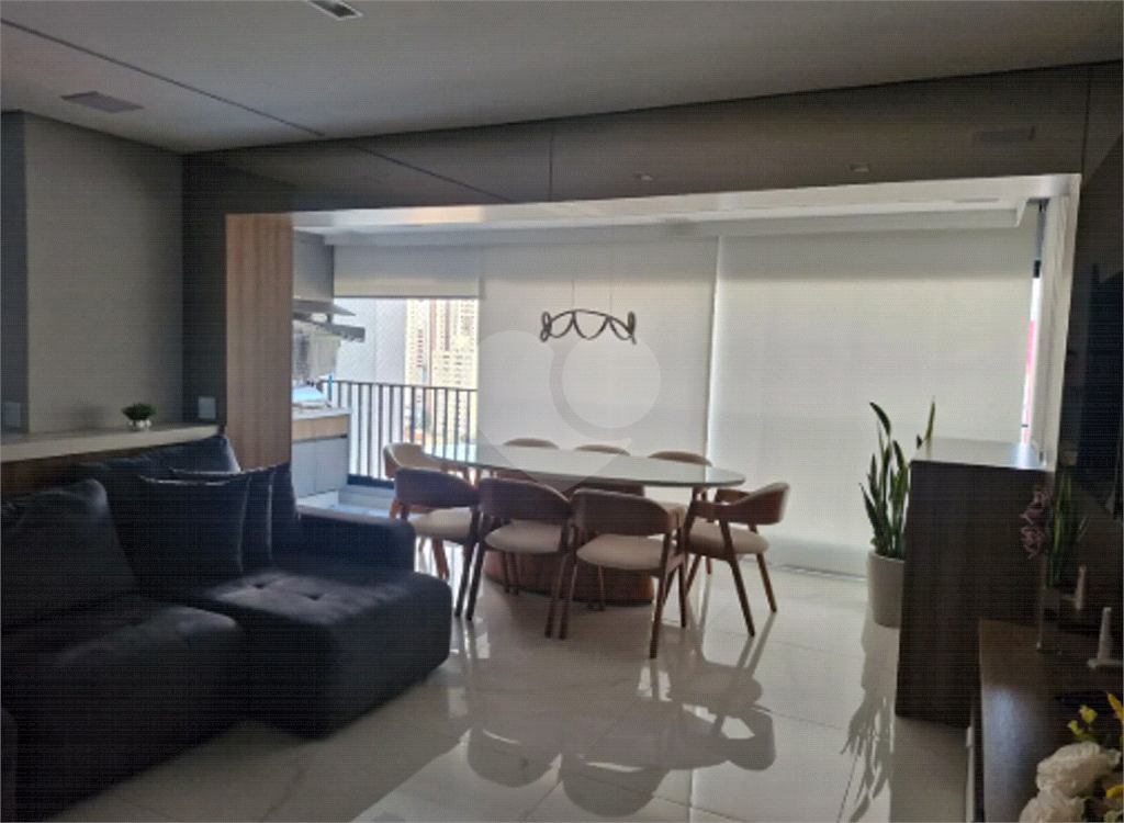 APARTAMENTO em TATUAPÉ