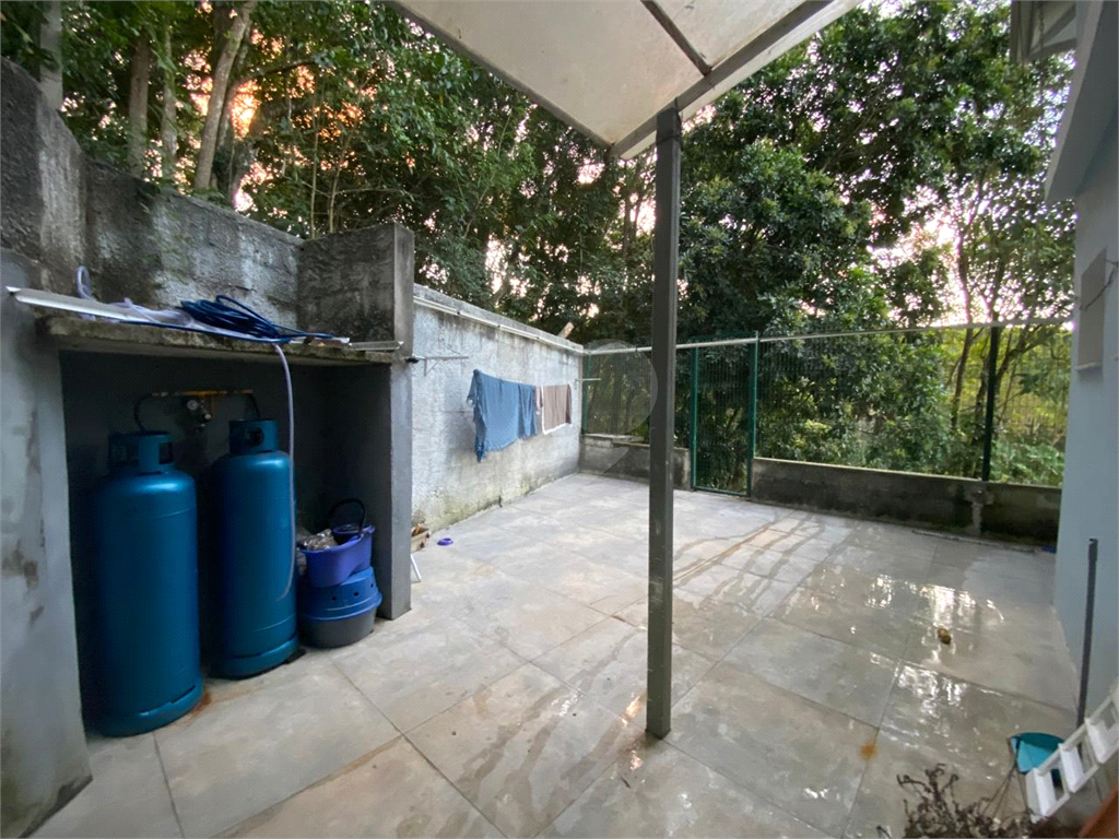 Casa de Condomínio à venda com 4 quartos, 210m² - Foto 29