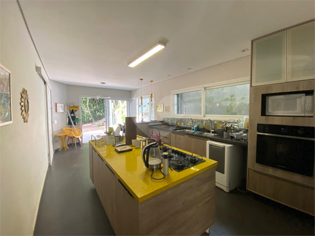 Casa de Condomínio à venda com 4 quartos, 210m² - Foto 9