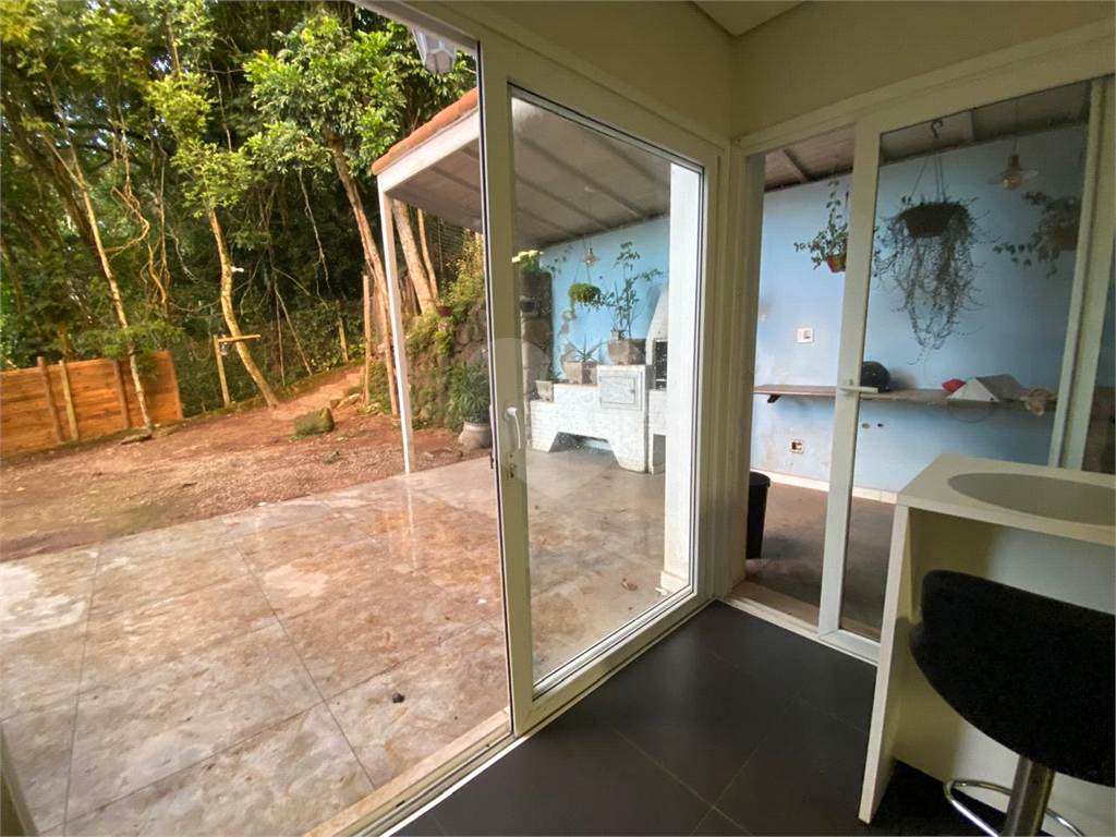 Casa de Condomínio à venda com 4 quartos, 210m² - Foto 26