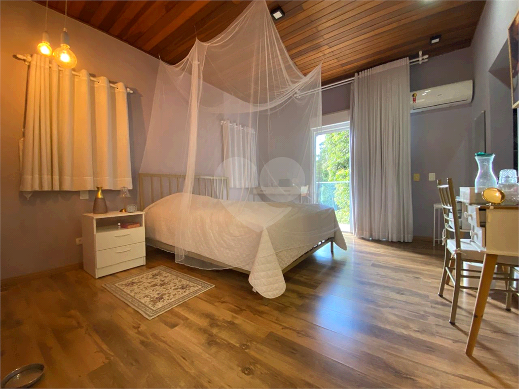 Casa de Condomínio à venda com 4 quartos, 210m² - Foto 7