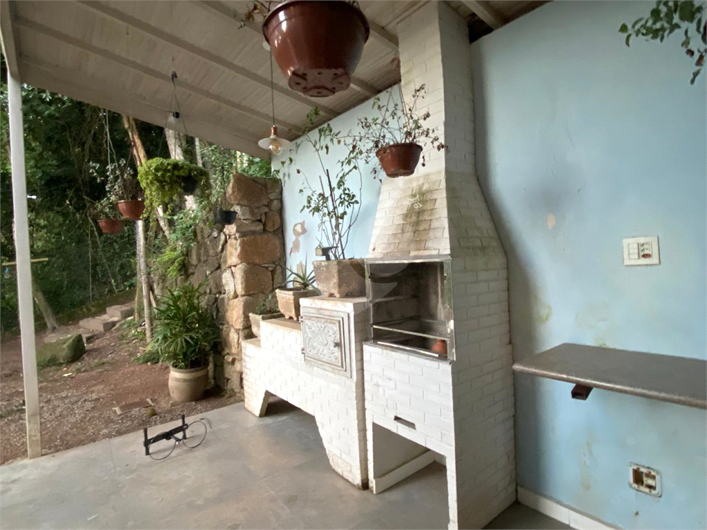 Casa de Condomínio à venda com 4 quartos, 210m² - Foto 28