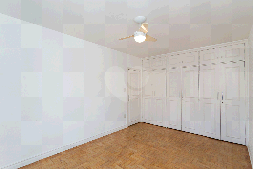 Apartamento Reformado com 2 Dormitórios à Venda no Jardim Paulistano – 96 m²