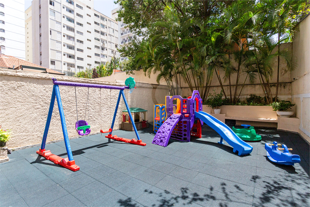 Apartamento Reformado com 2 Dormitórios à Venda no Jardim Paulistano – 96 m²