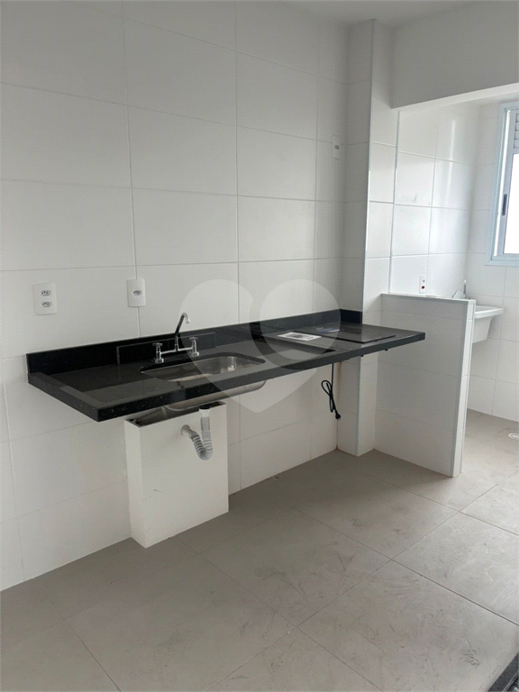 Apartamento para locação 35 m², região da Liberdade, com varanda aberta