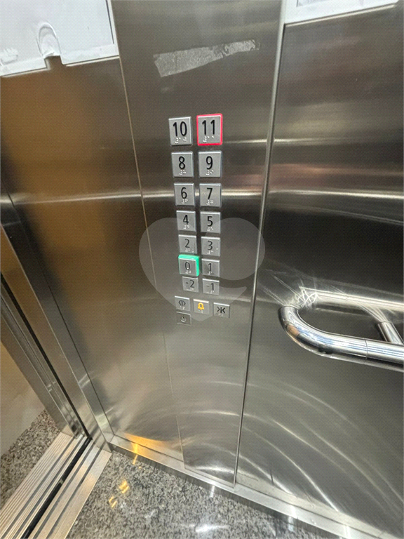 Apartamento para locação 35 m², região da Liberdade, com varanda aberta