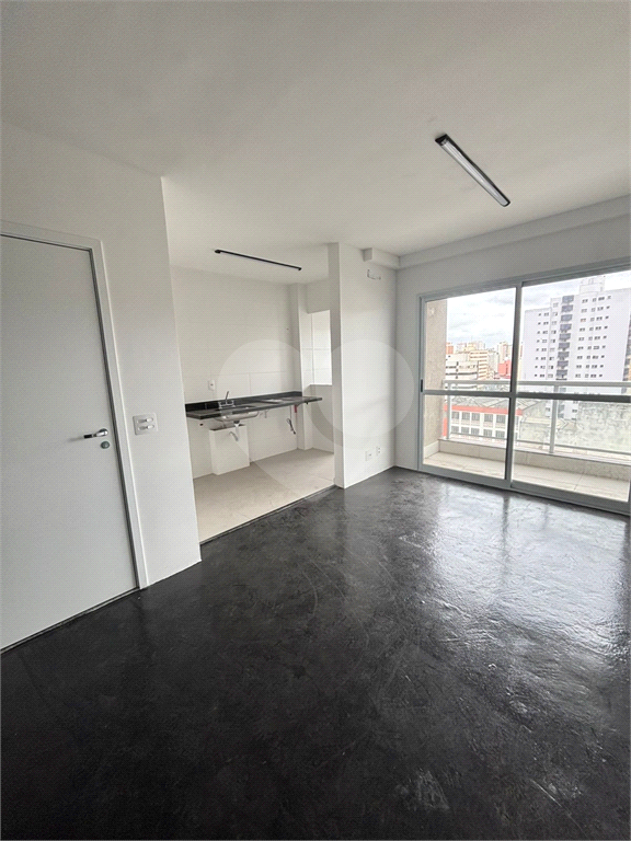 Apartamento para locação 35 m², região da Liberdade, com varanda aberta