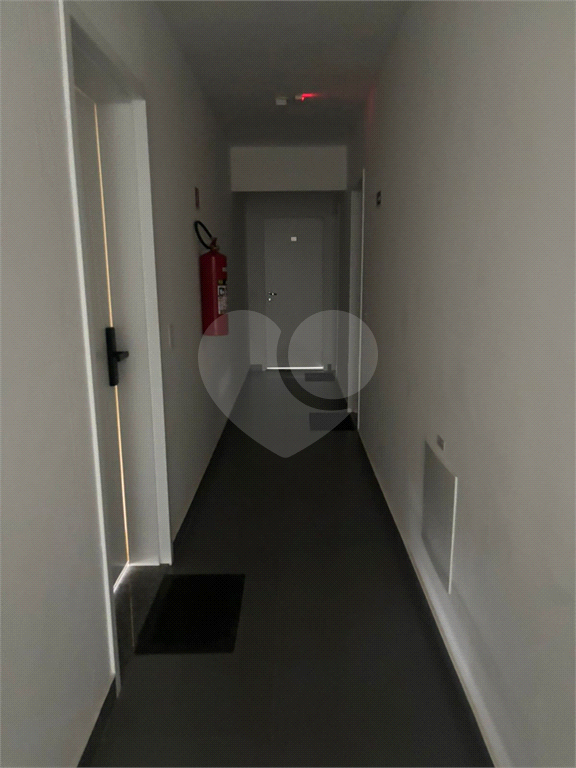 Apartamento para locação 35 m², região da Liberdade, com varanda aberta
