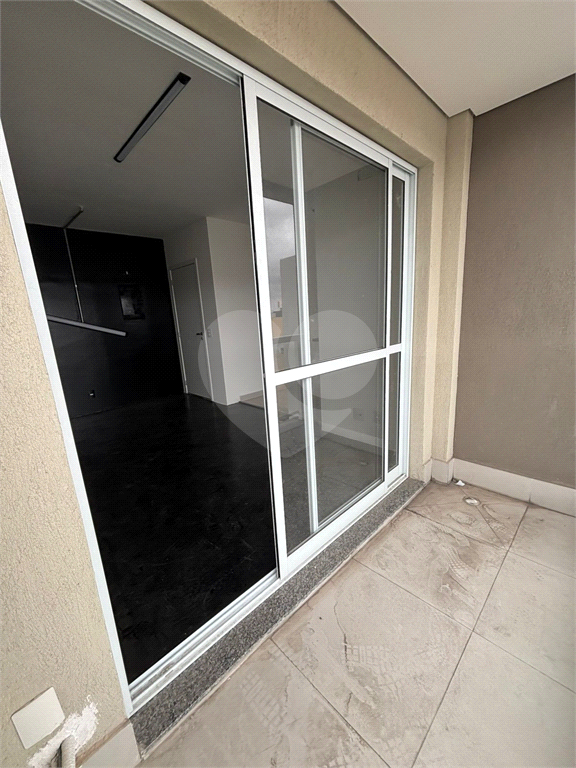 Apartamento para locação 35 m², região da Liberdade, com varanda aberta