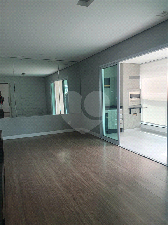 APARTAMENTO em SANTANA