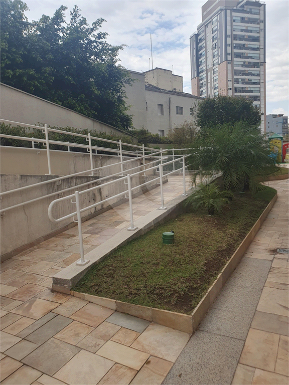 APARTAMENTO em SANTANA