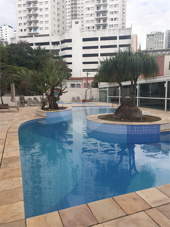 APARTAMENTO em SANTANA